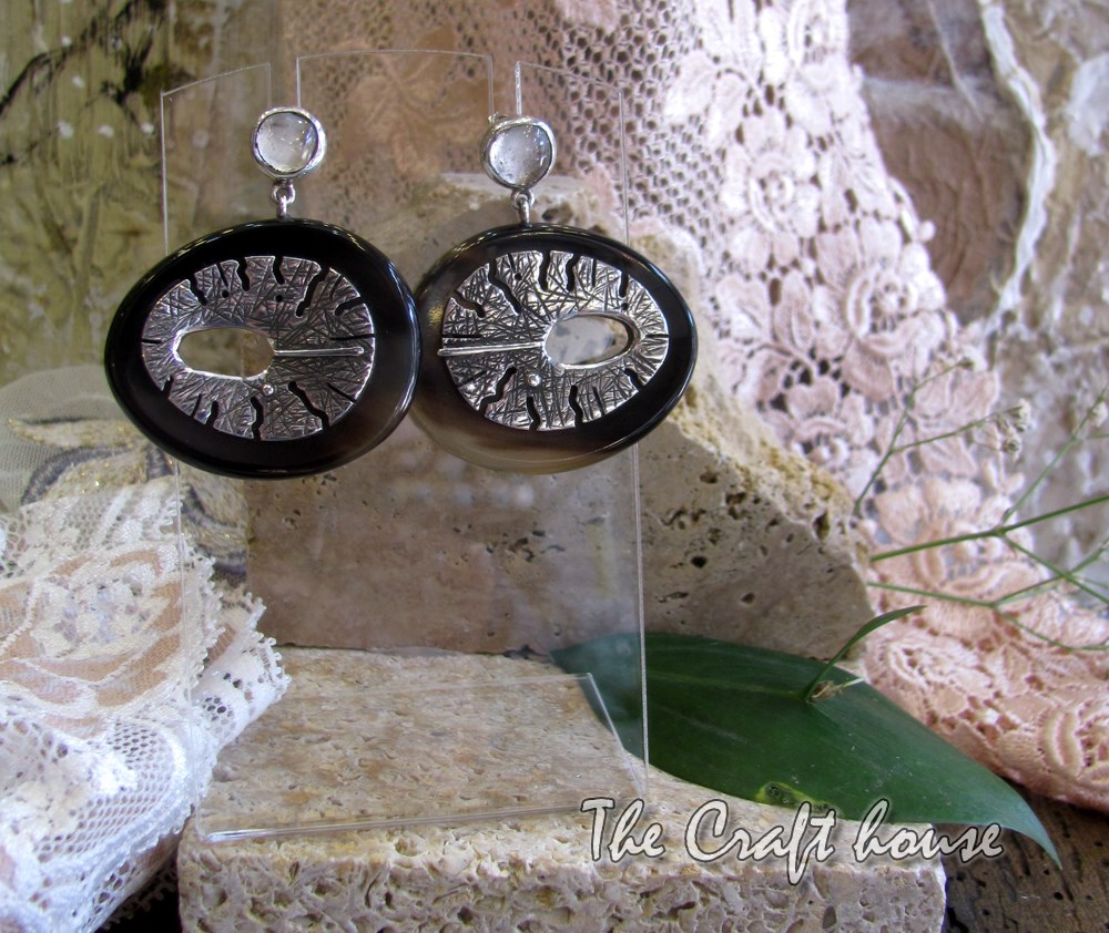 Earrings with horn and Rock crystal - 116.57 € (228 lv)